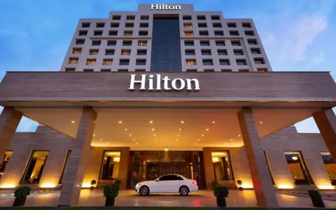 Hilton vs. Marriott: Which of the Giant Hotels the Best in 2024?