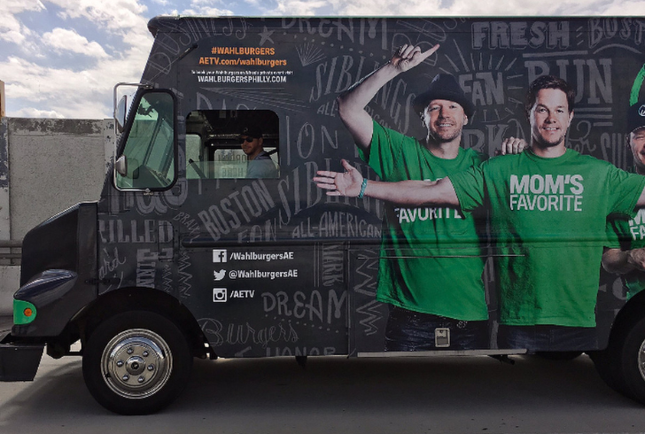 Wahlburgers food truck in Florida